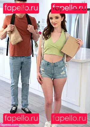 Maria Kazi Onlyfans Photo Gallery 