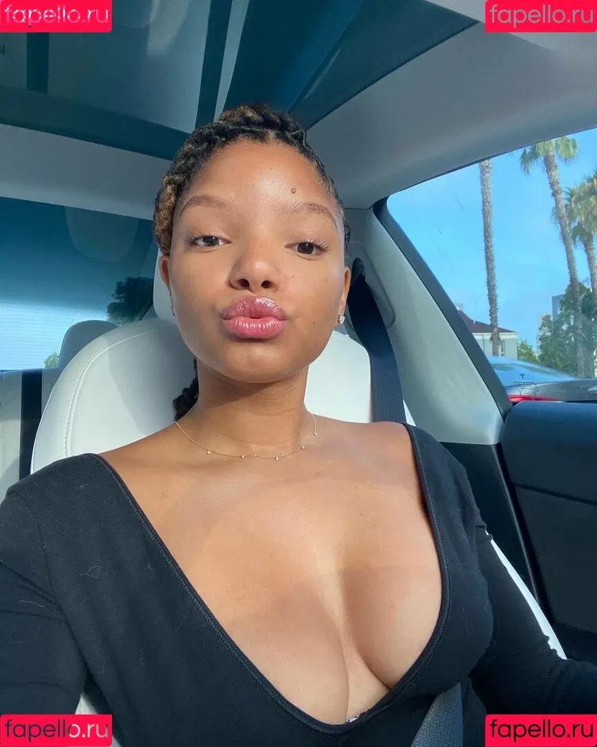 Halle Bailey Onlyfans Photo Gallery 