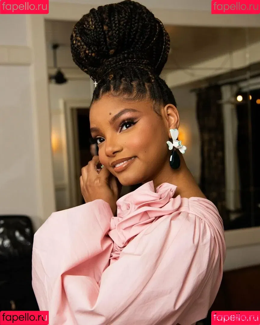 Halle Bailey Onlyfans Photo Gallery 