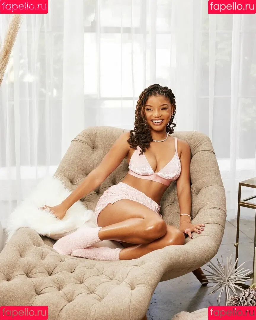 Halle Bailey Onlyfans Photo Gallery 