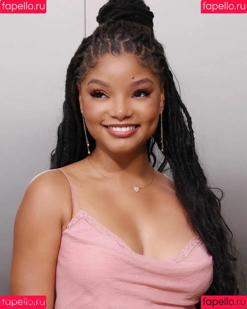Halle Bailey Onlyfans Photo Gallery 
