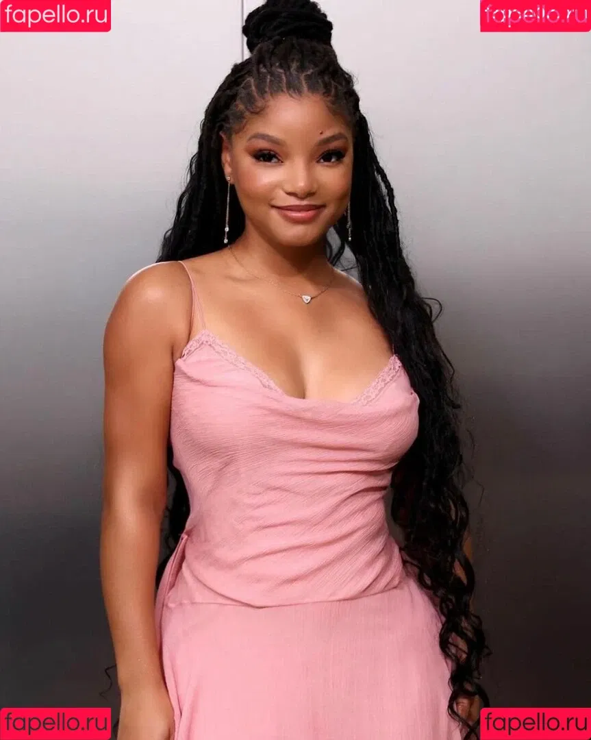 Halle Bailey Onlyfans Photo Gallery 