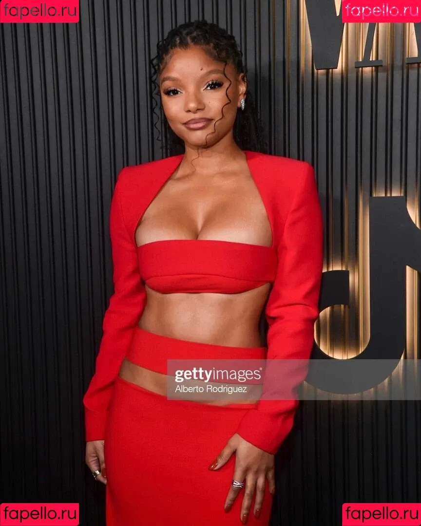 Halle Bailey Onlyfans Photo Gallery 