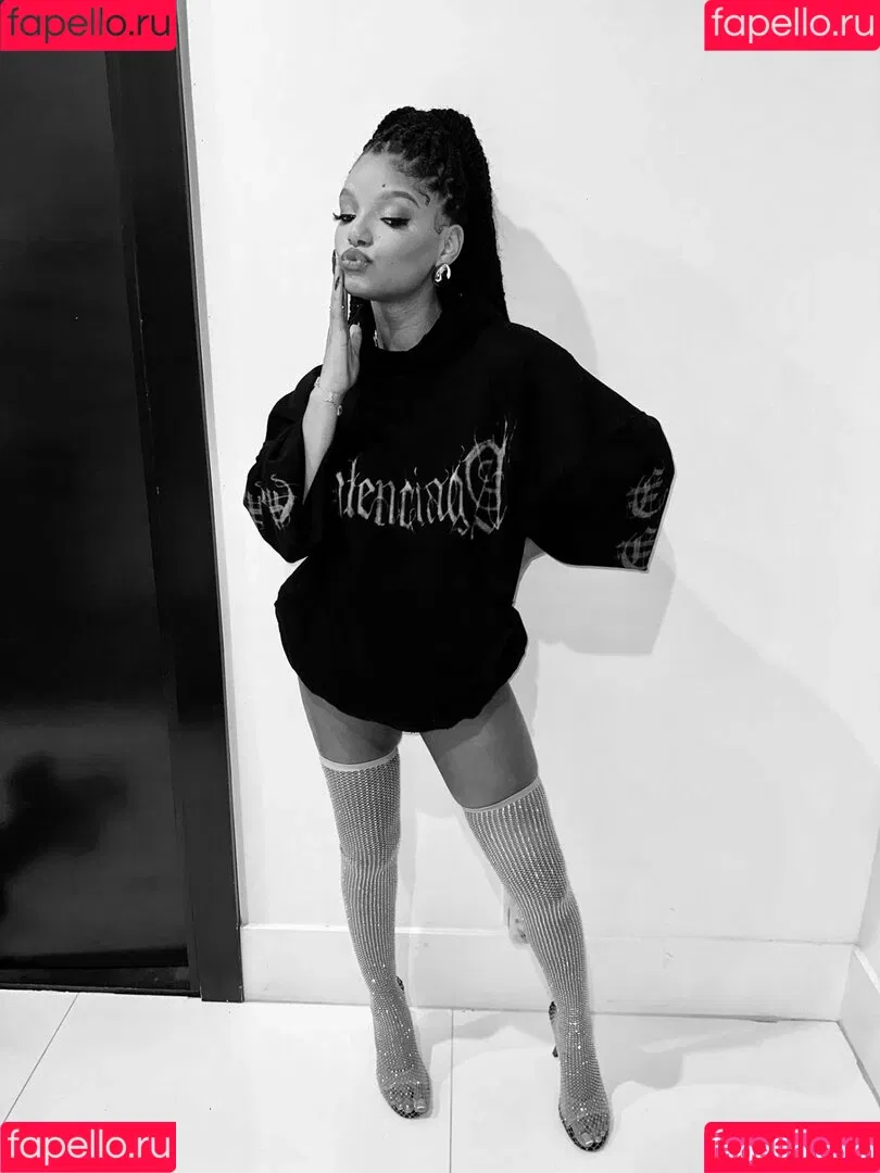 Halle Bailey Onlyfans Photo Gallery 