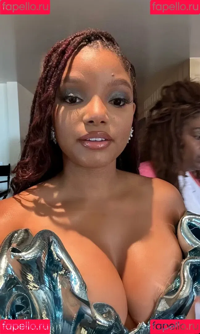 Halle Bailey Onlyfans Photo Gallery 