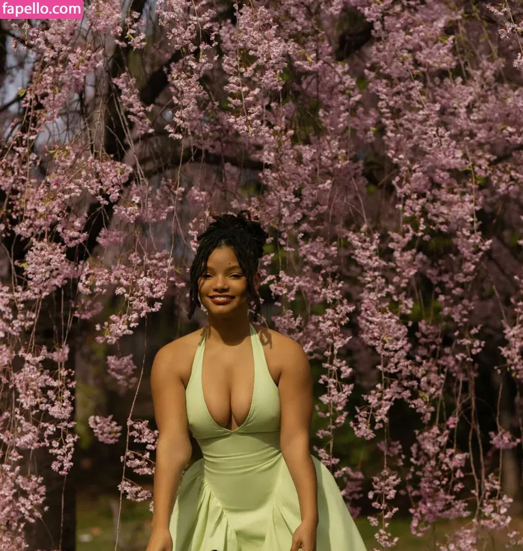 Halle Bailey Onlyfans Photo Gallery 