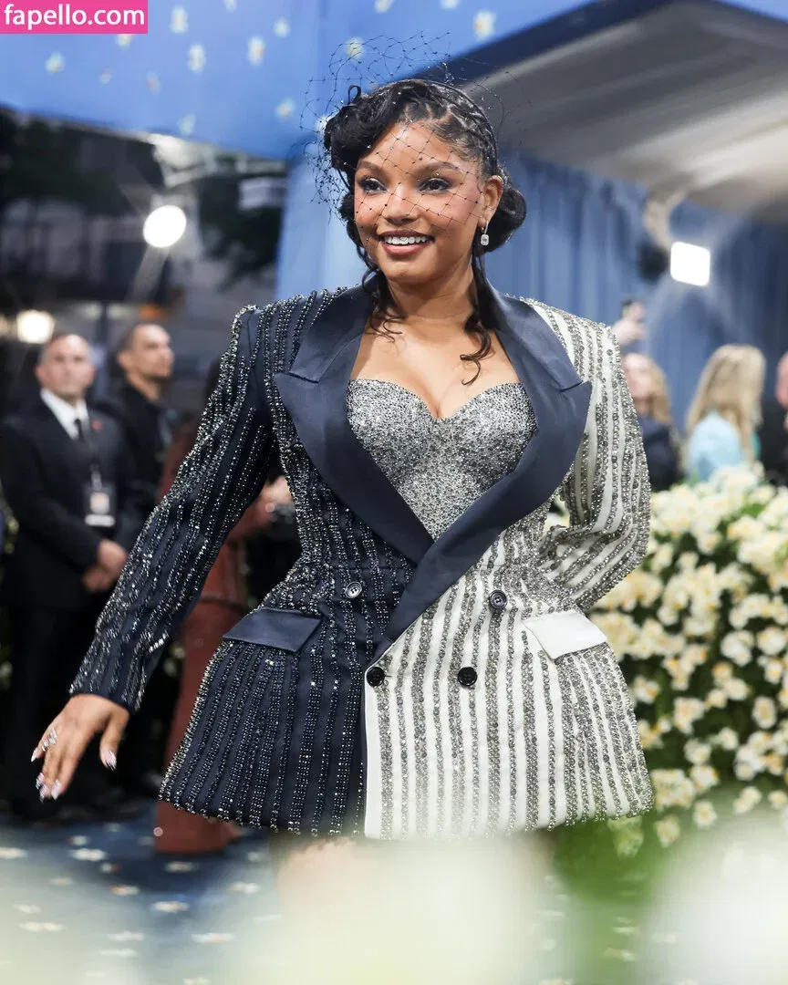 Halle Bailey Onlyfans Photo Gallery 
