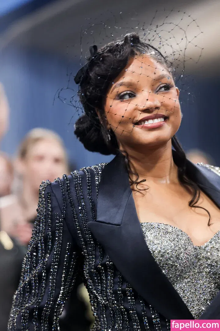 Halle Bailey Onlyfans Photo Gallery 