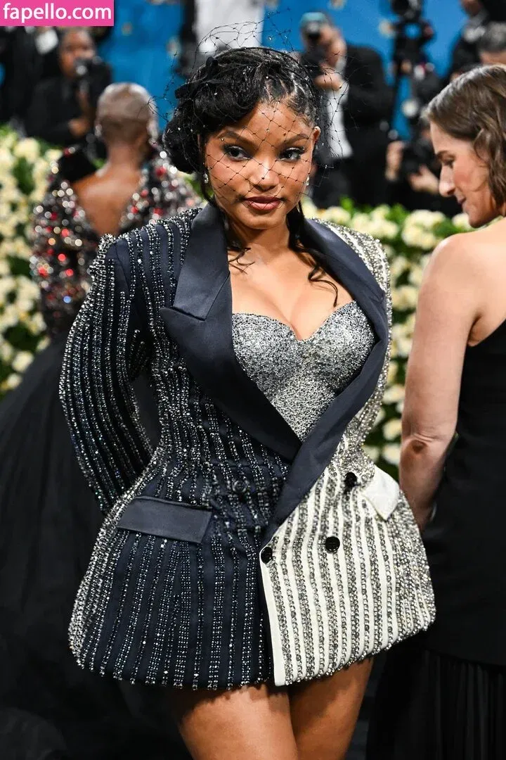 Halle Bailey Onlyfans Photo Gallery 