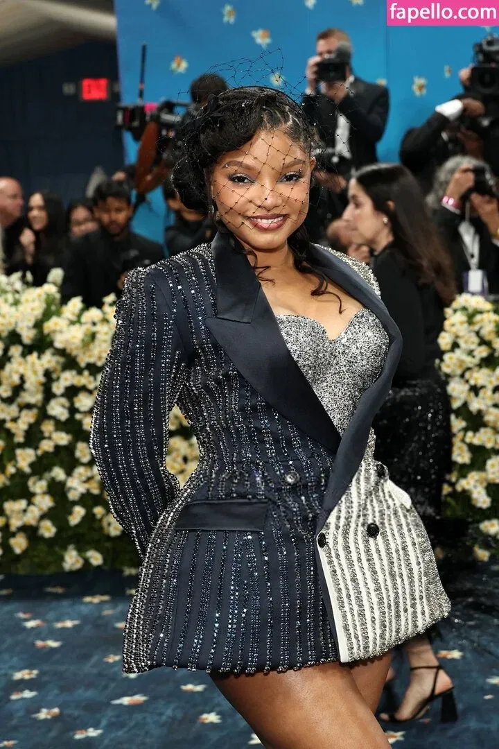 Halle Bailey Onlyfans Photo Gallery 