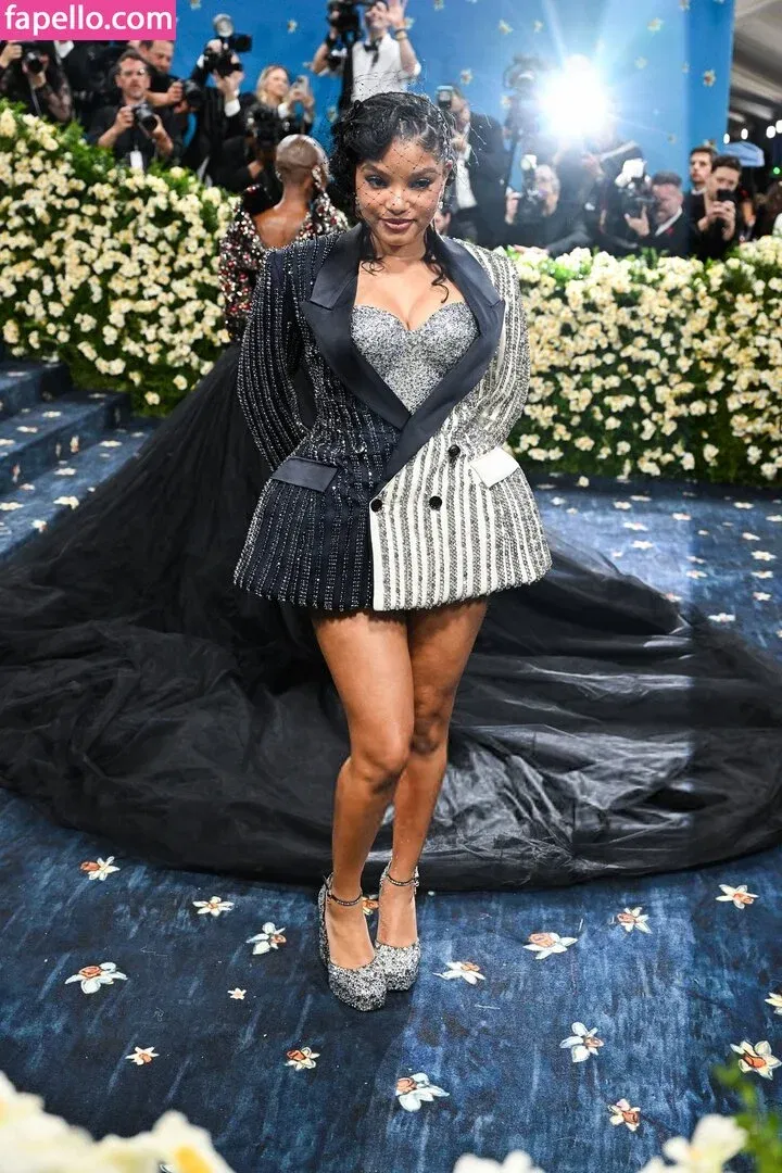 Halle Bailey Onlyfans Photo Gallery 