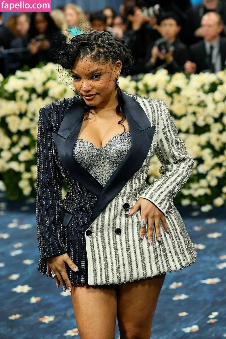 Halle Bailey Onlyfans Photo Gallery 