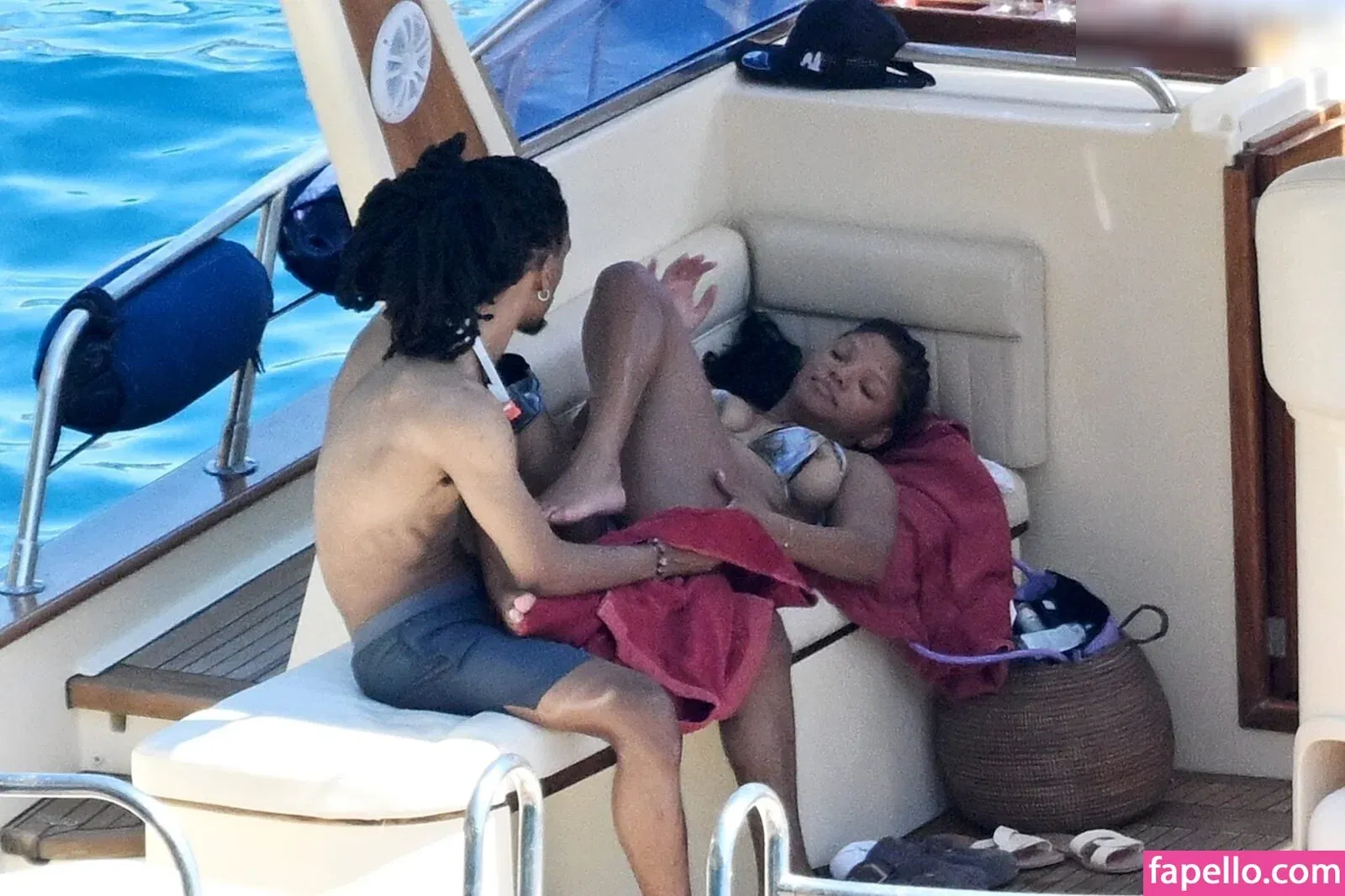 Halle Bailey Onlyfans Photo Gallery 