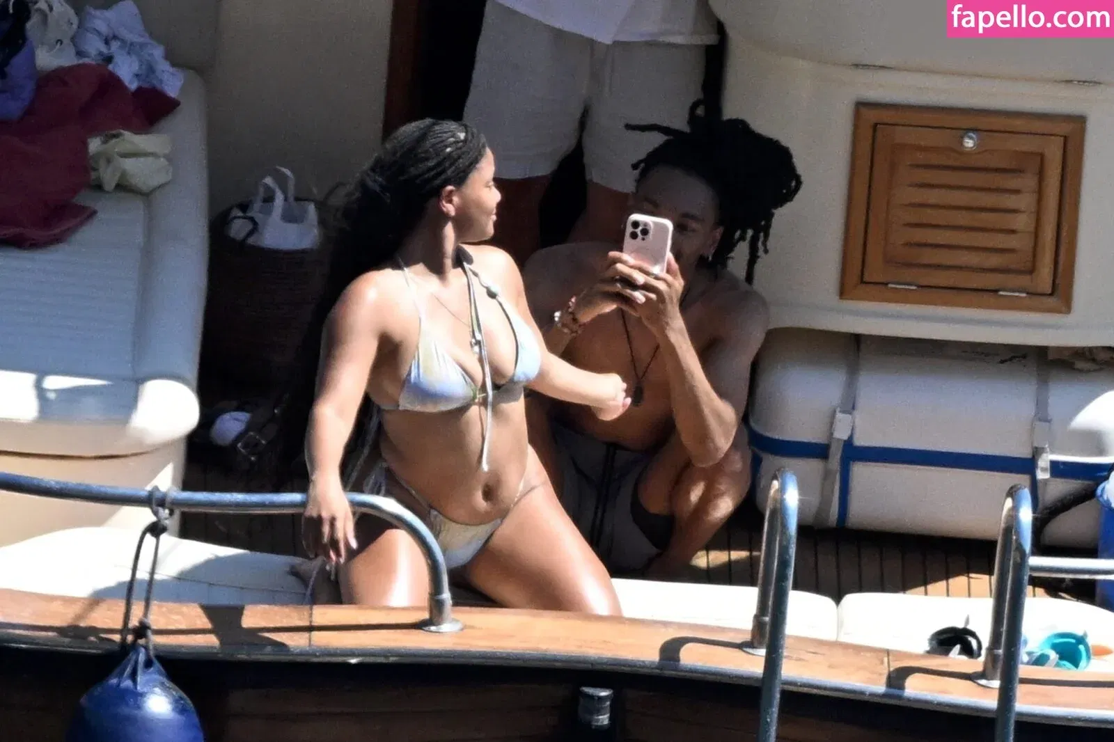 Halle Bailey Onlyfans Photo Gallery 