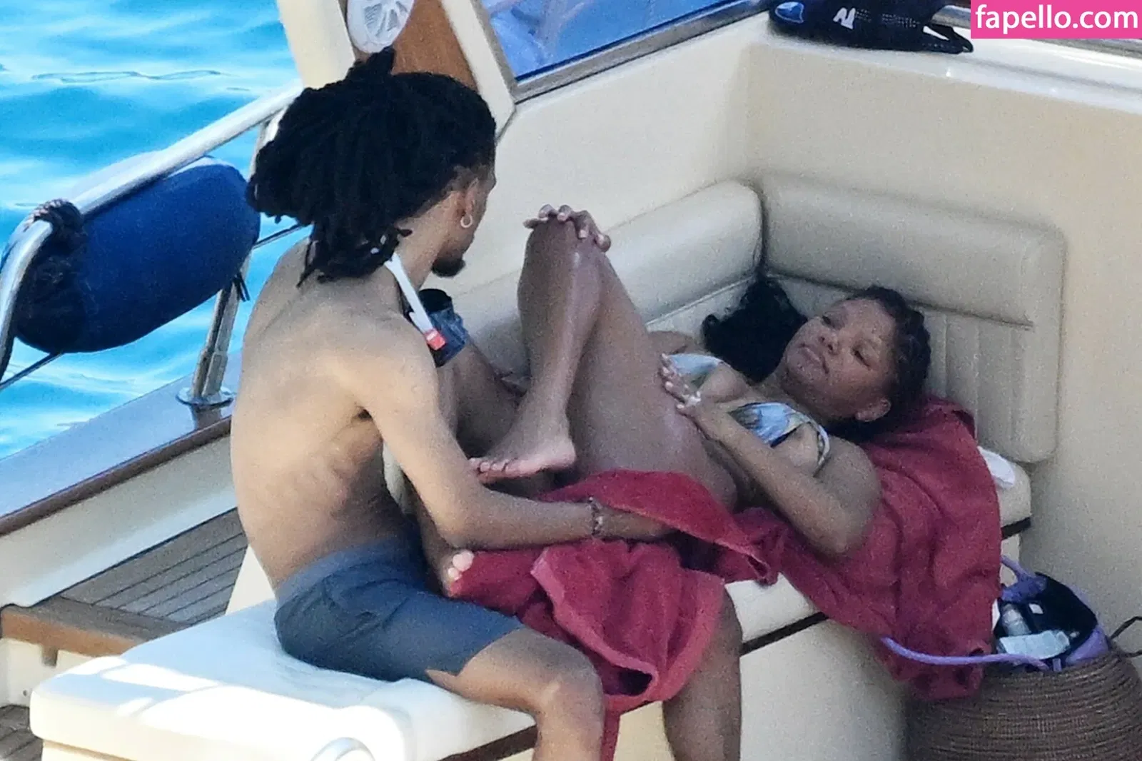 Halle Bailey Onlyfans Photo Gallery 