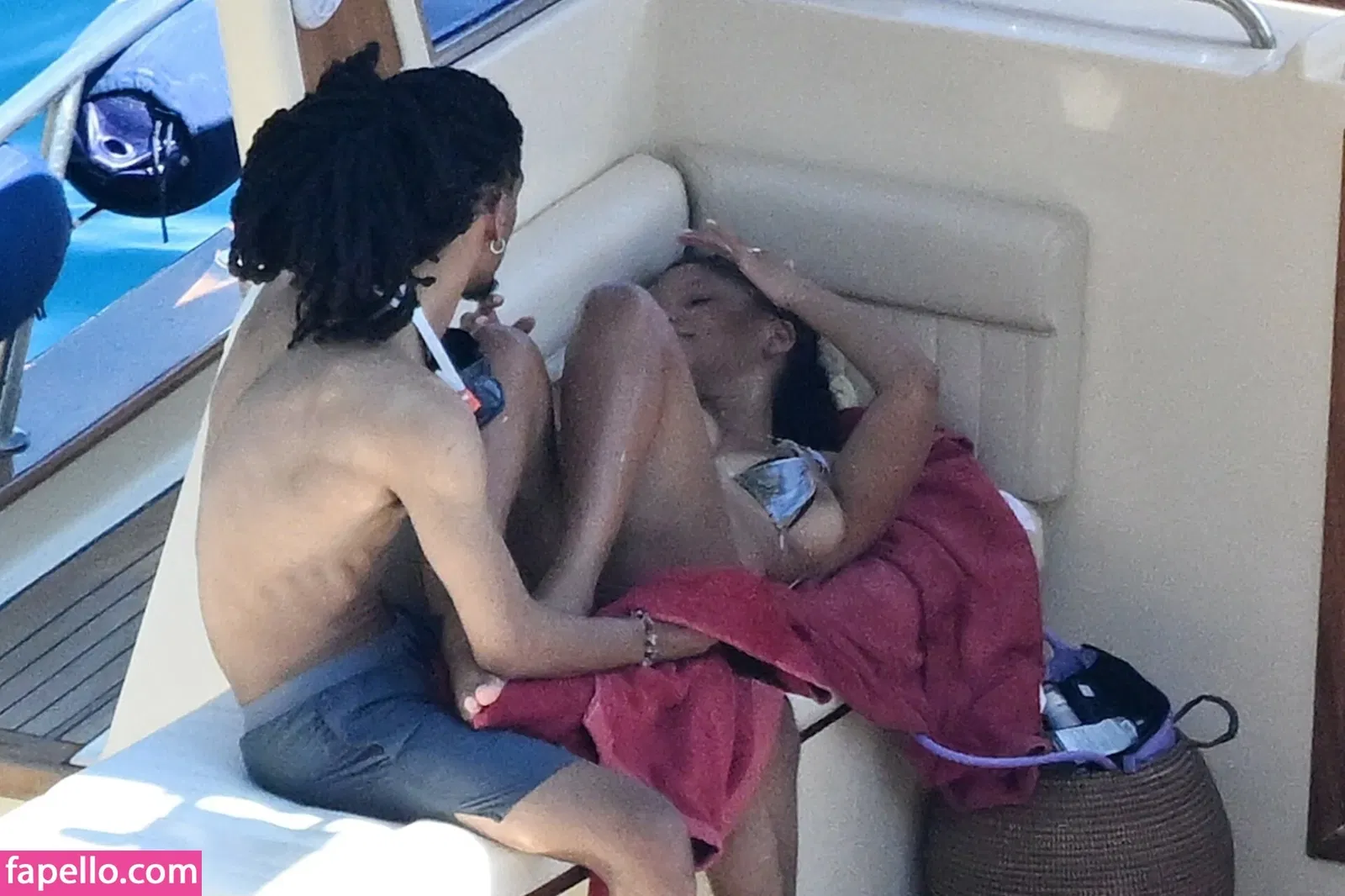 Halle Bailey Onlyfans Photo Gallery 