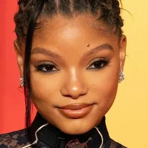 Halle Bailey Onlyfans Photo Gallery 