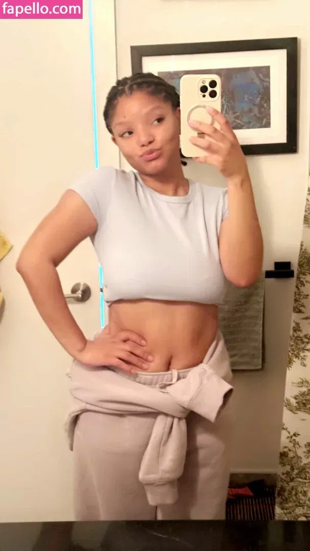Halle Bailey Onlyfans Photo Gallery 