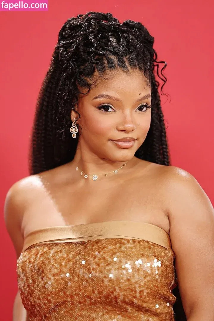 Halle Bailey Onlyfans Photo Gallery 