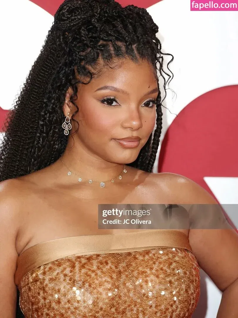 Halle Bailey Onlyfans Photo Gallery 