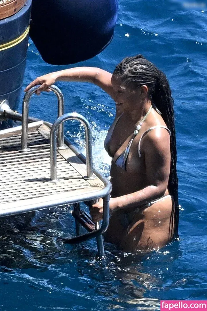 Halle Bailey Onlyfans Photo Gallery 