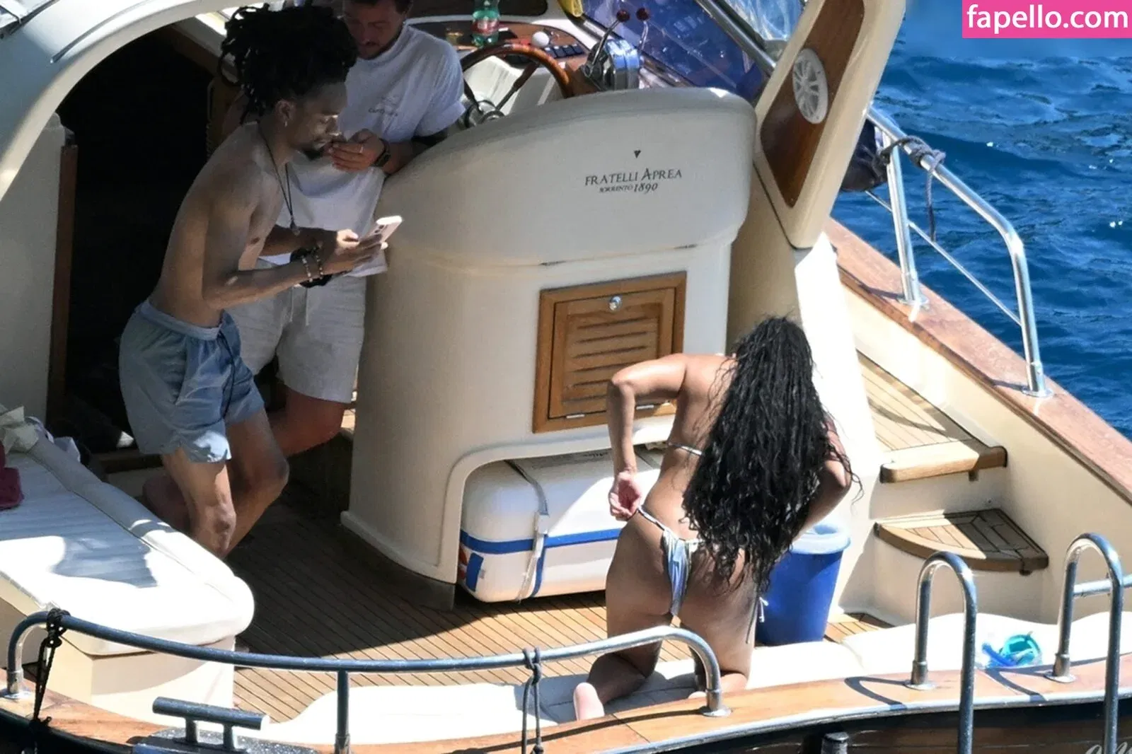 Halle Bailey Onlyfans Photo Gallery 