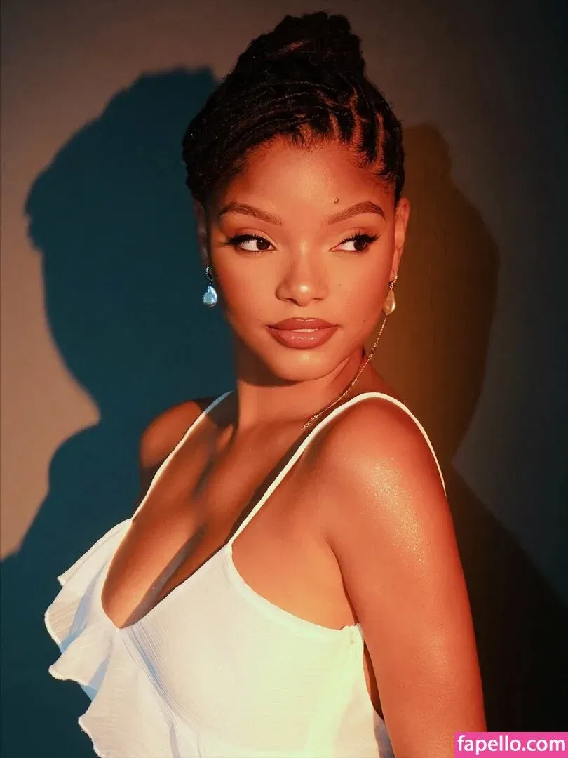 Halle Bailey Onlyfans Photo Gallery 