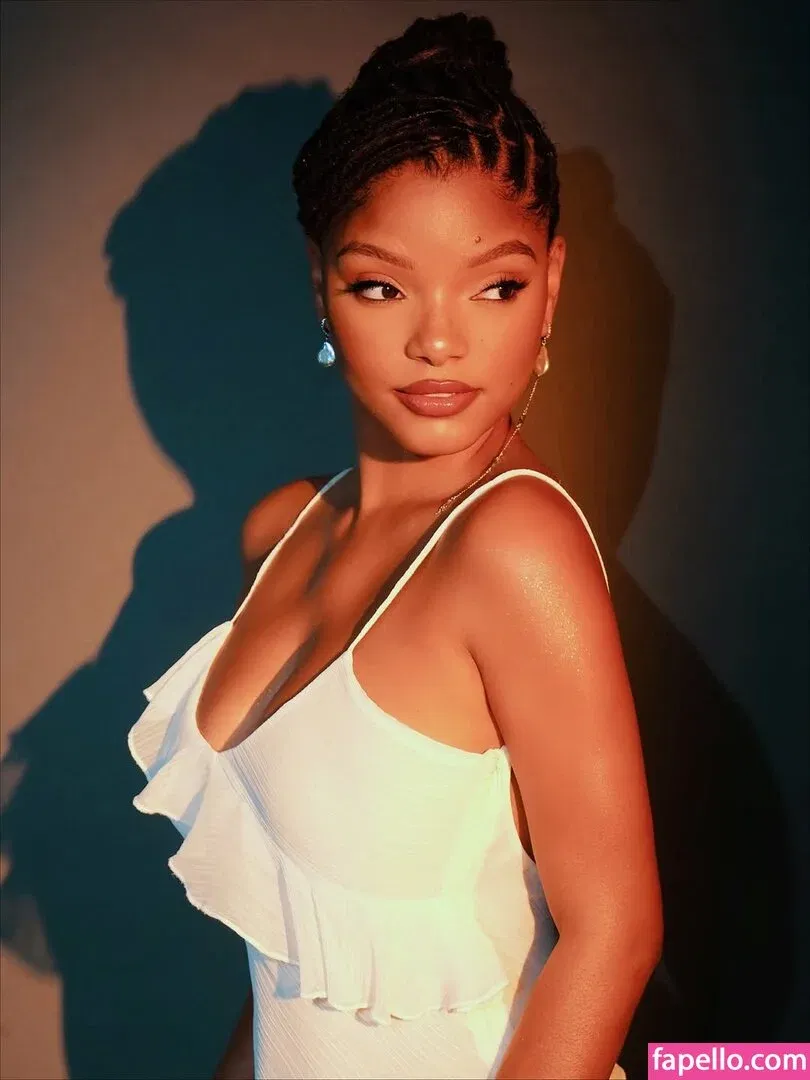 Halle Bailey Onlyfans Photo Gallery 