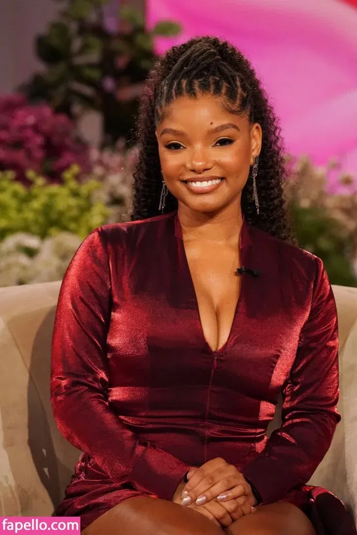 Halle Bailey Onlyfans Photo Gallery 
