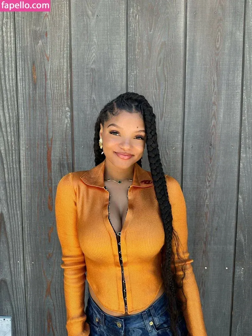 Halle Bailey Onlyfans Photo Gallery 