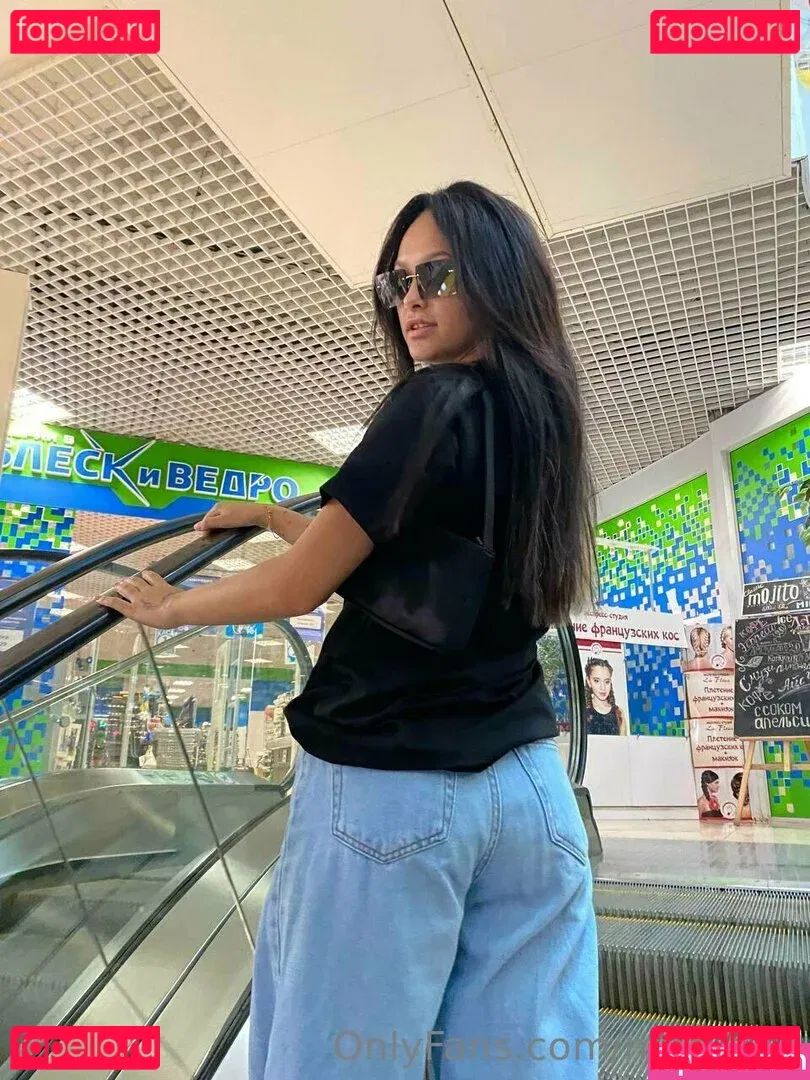 mee_zee Onlyfans Photo Gallery 