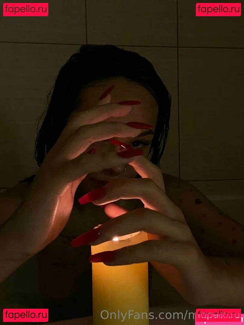 mee_zee Onlyfans Photo Gallery 