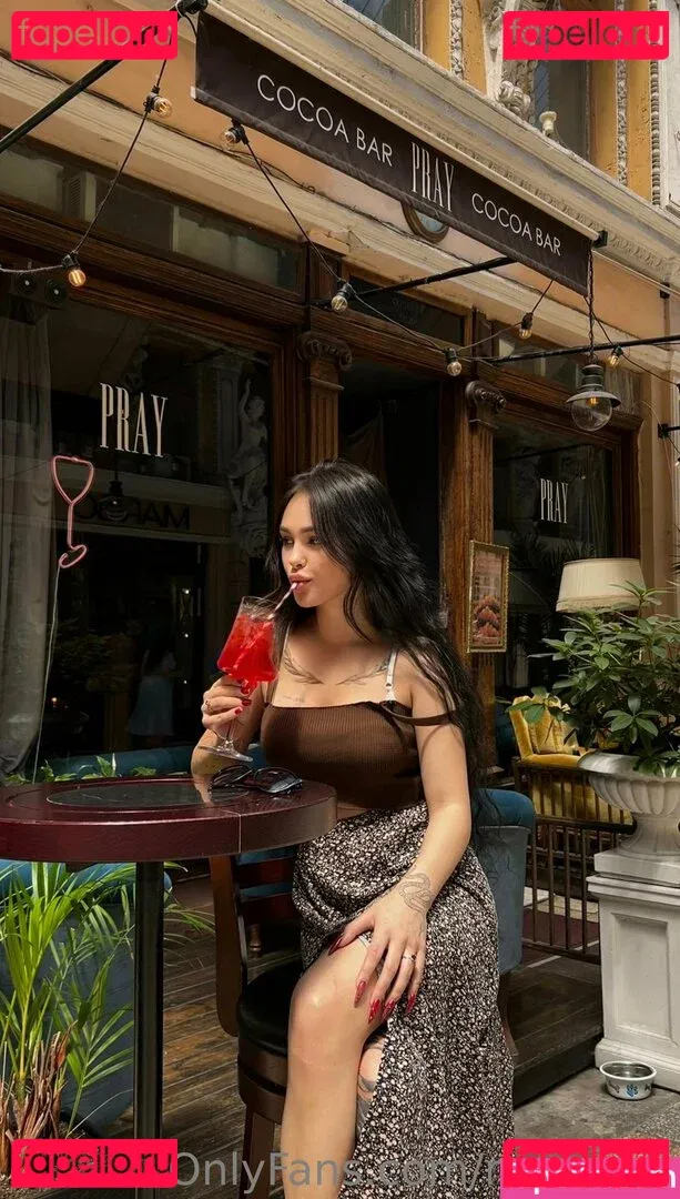 mee_zee Onlyfans Photo Gallery 