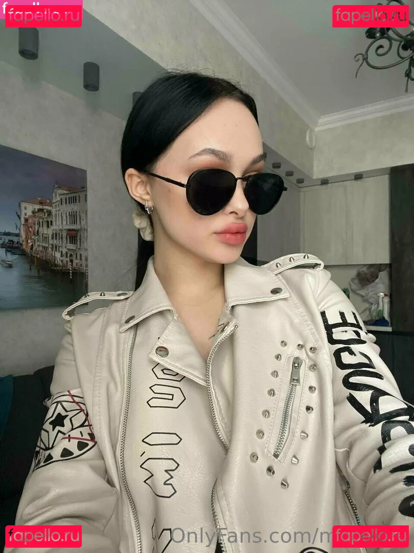 mee_zee Onlyfans Photo Gallery 