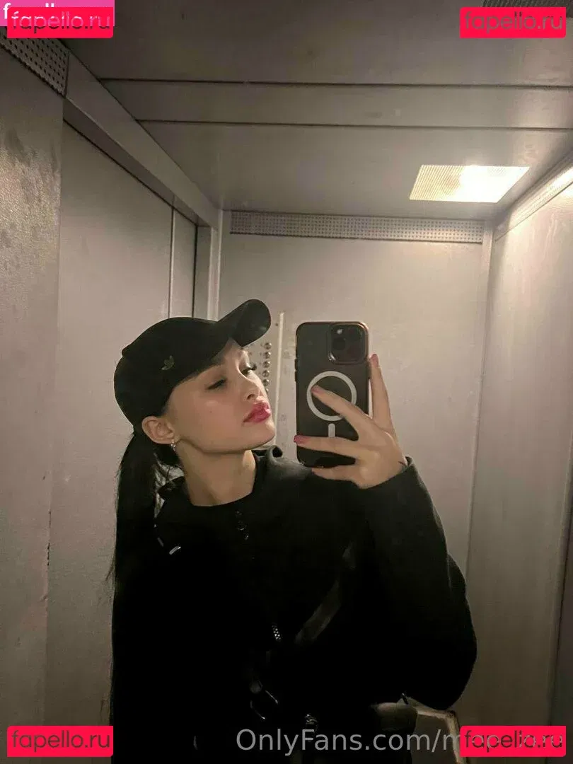 mee_zee Onlyfans Photo Gallery 