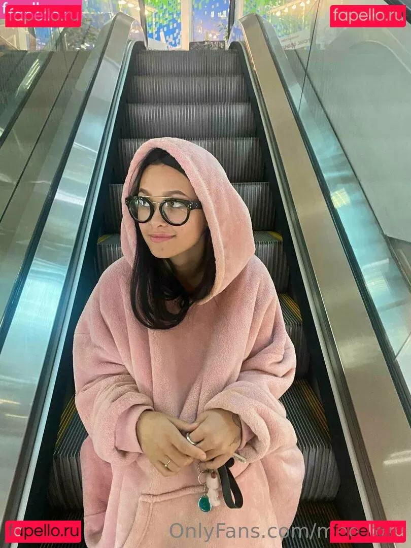 mee_zee Onlyfans Photo Gallery 