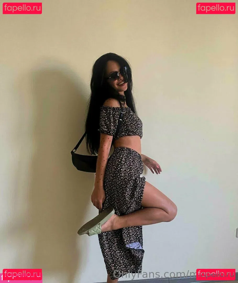 mee_zee Onlyfans Photo Gallery 