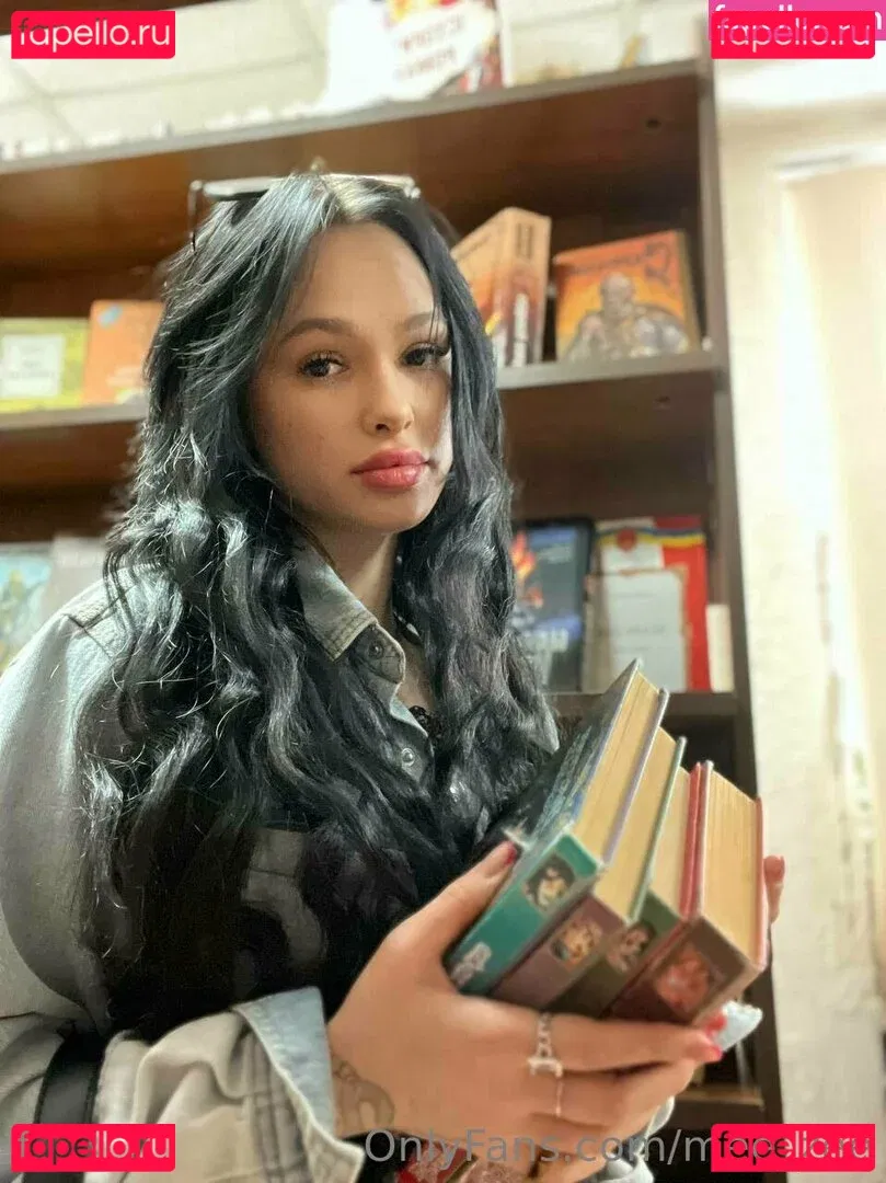 mee_zee Onlyfans Photo Gallery 