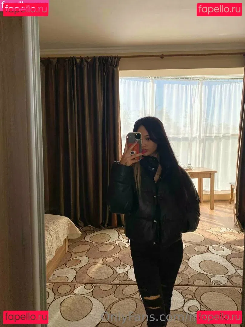 mee_zee Onlyfans Photo Gallery 