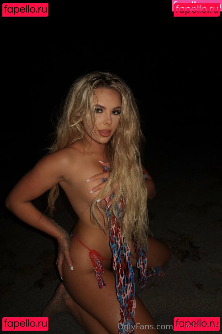 Ellie Blue Nude Onlyfans Photo 5