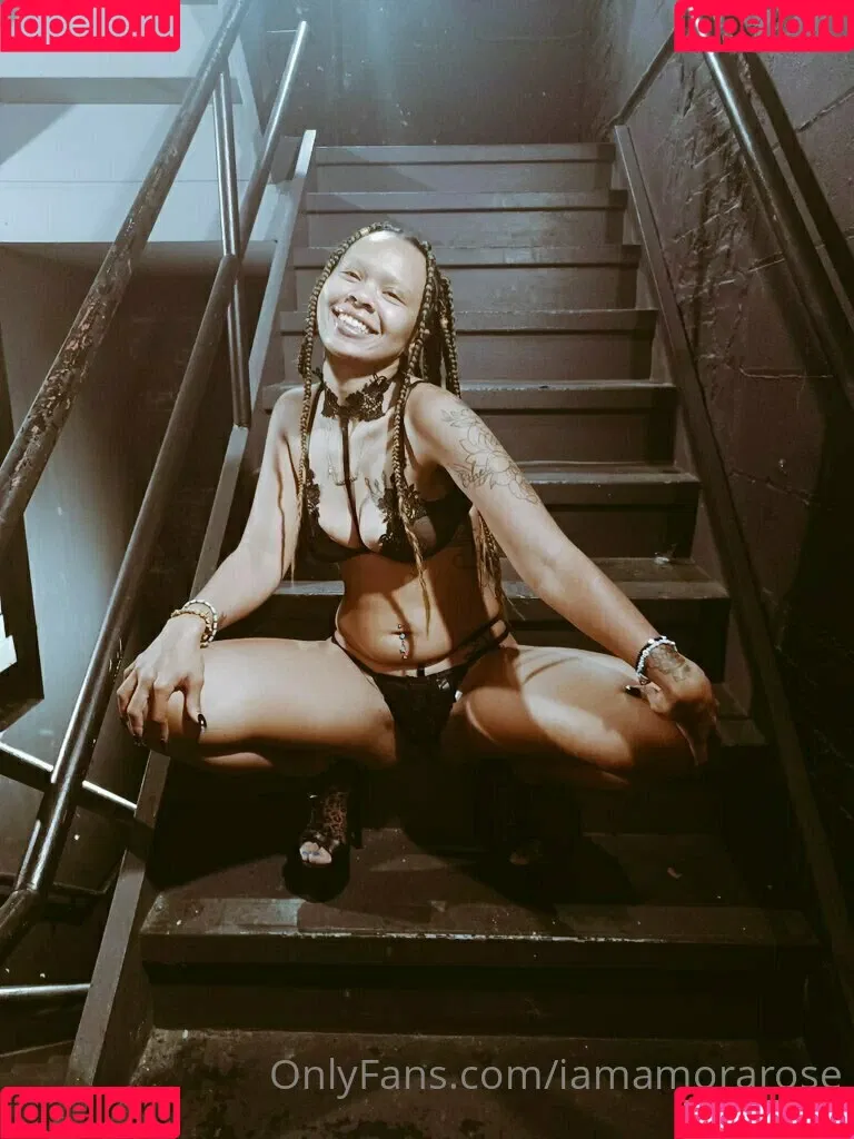 iamamorarose Onlyfans Photo Gallery 
