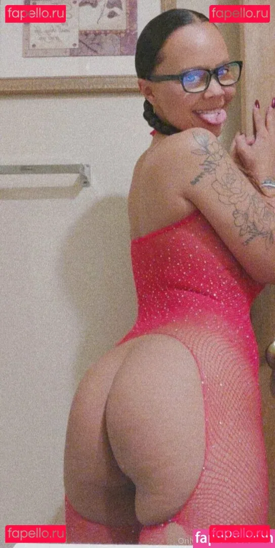 iamamorarose Onlyfans Photo Gallery 