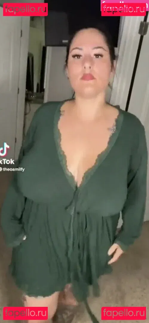 Theoamilf Onlyfans Photo Gallery 