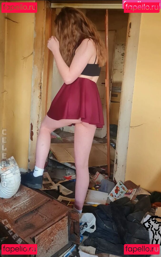 Foxynxdes Nude Onlyfans Photo 12