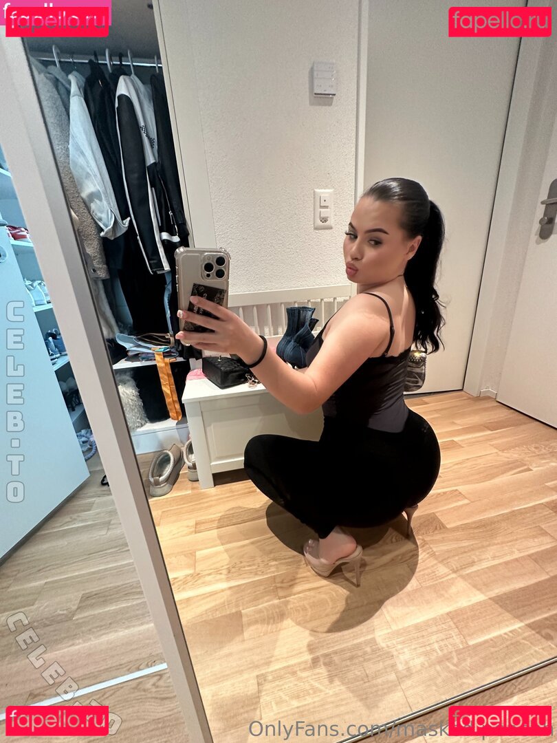 Swissanschii Nude Onlyfans Photo 12