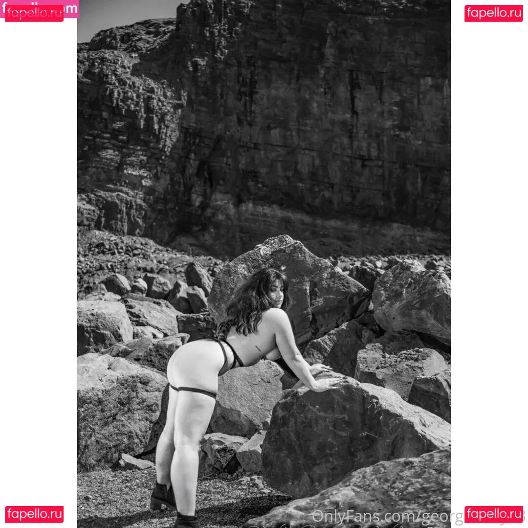 georgiamay23 Onlyfans Photo Gallery 