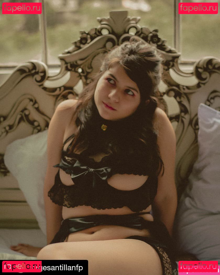 kminavia Nude Onlyfans Photo 14