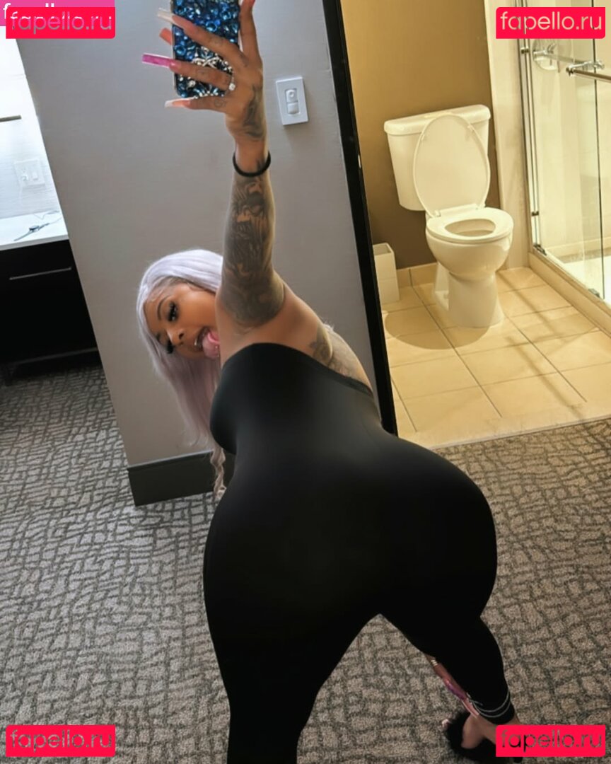 Alaja Bunton Nude Onlyfans Photo 3