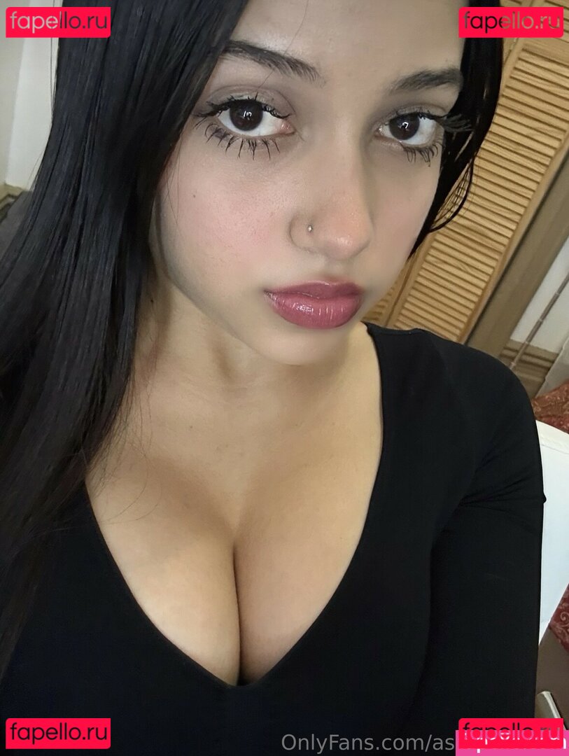 Ashlyewavve Nude Onlyfans Photo 17