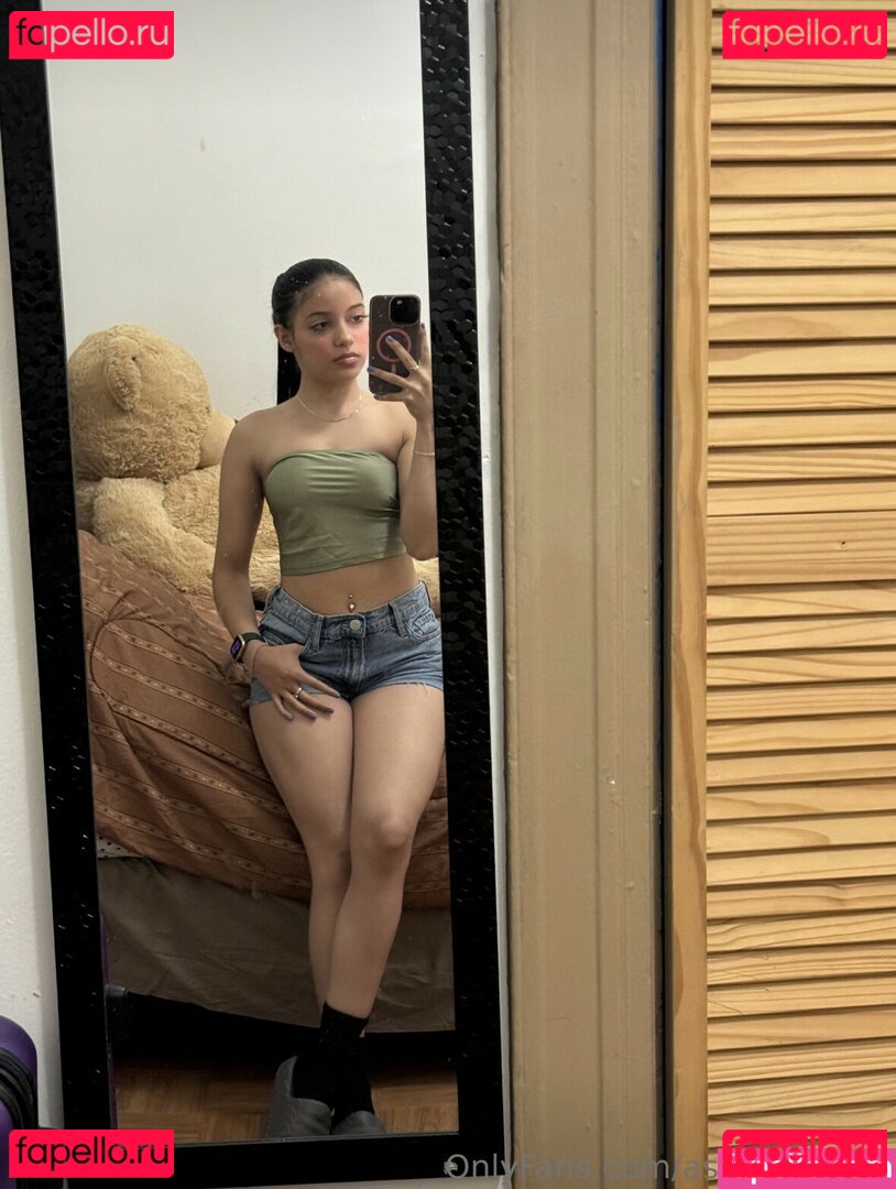 Ashlyewavve Nude Onlyfans Photo 14